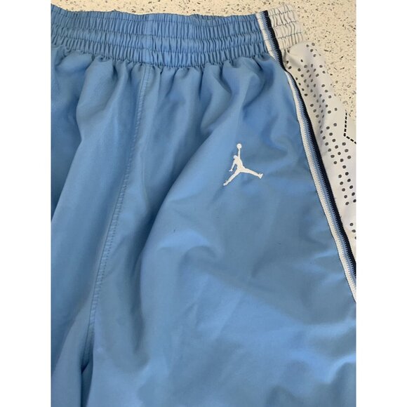 Air Jordan UNC Carolina Tar Heels Basketball Shorts Size Small Blue - Picture 3 of 10